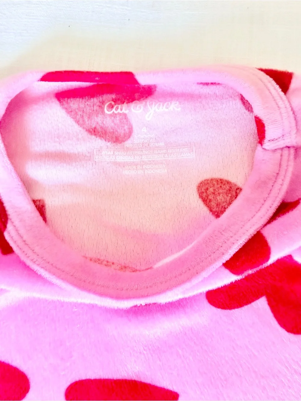 Cat & Jack Snuggle Soft Heart Long Pajama Set size 4